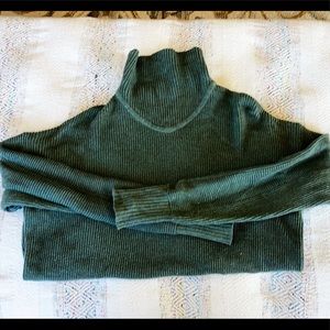 Lululemon cozy oversized sweater forest green 4
